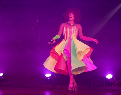 Pascal Transformiste alias Miss Caline sur scène 12
